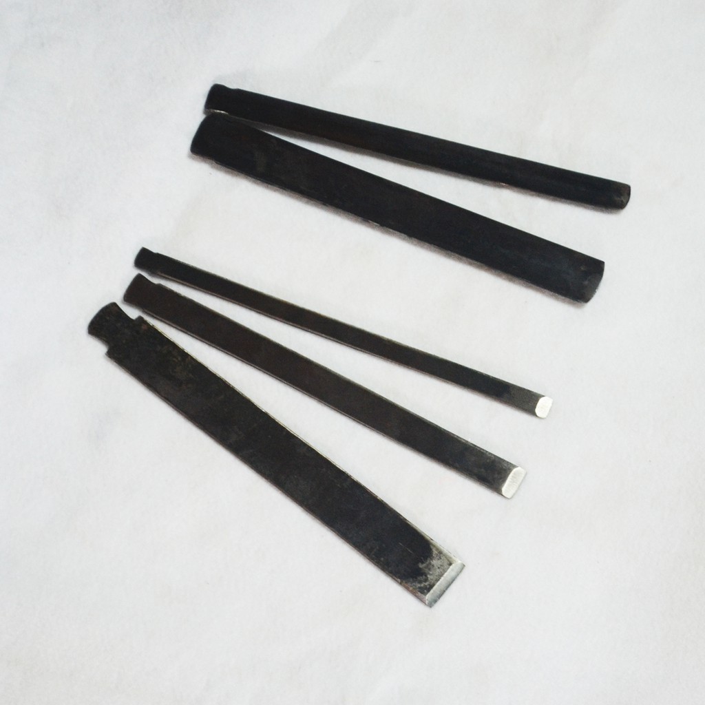 Pahat ukir kayu paket kol dan penyilat