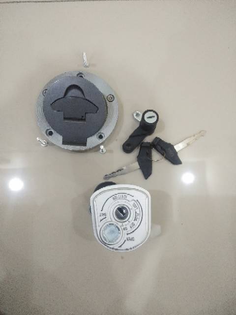 Kunci kontak set plus tutup tangki vixion new nva dan nvl-3