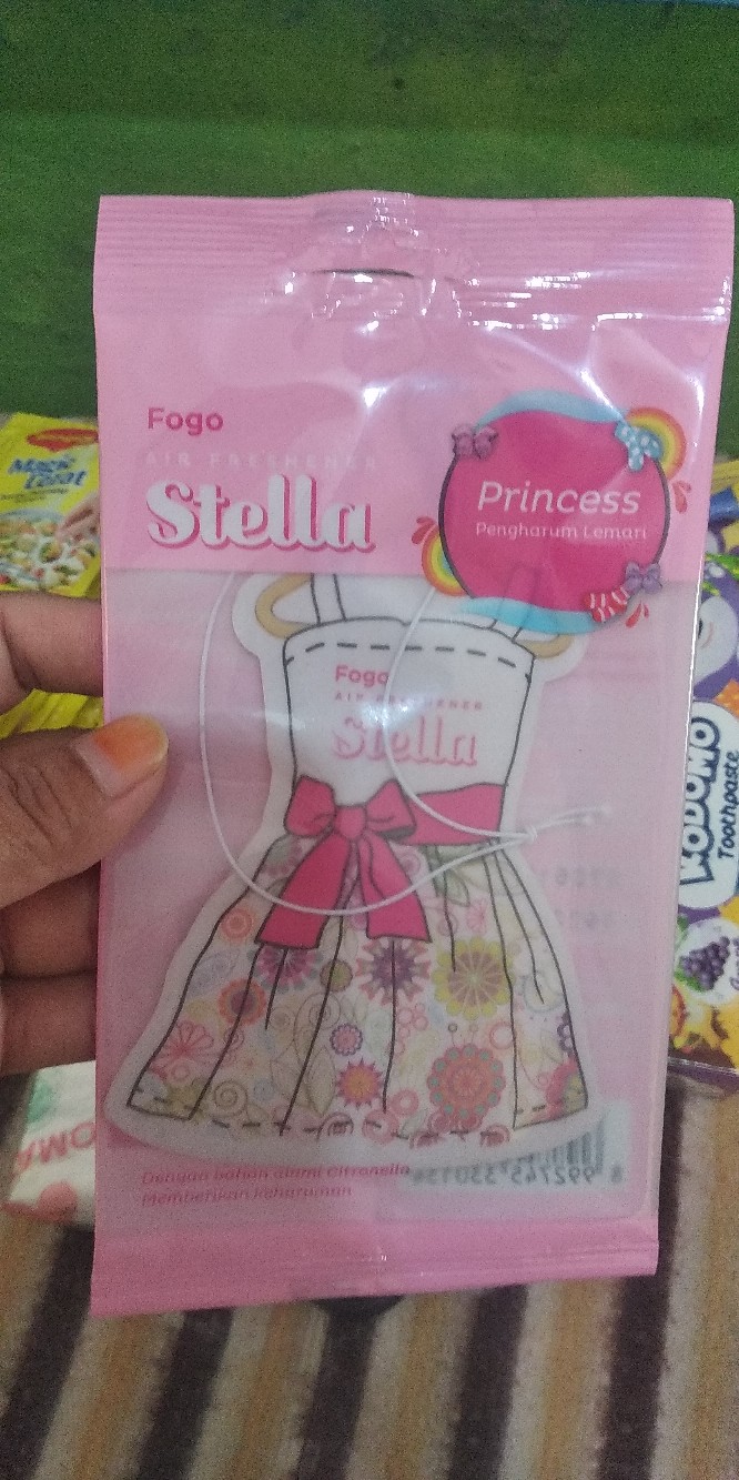 Stella Fogo Pengharum Lemari Princess 12gr