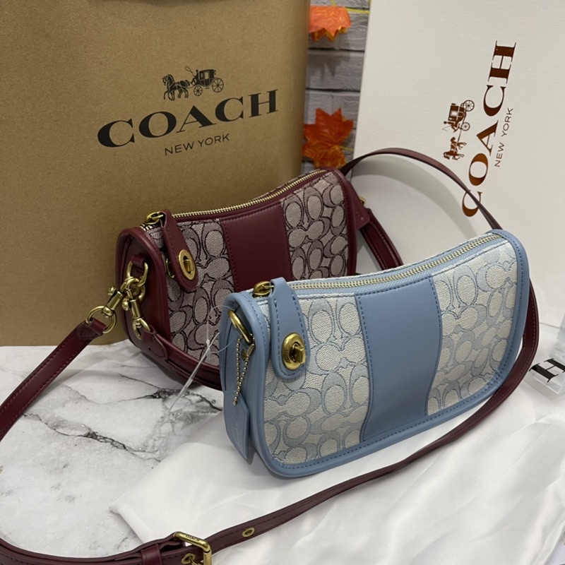 tas wanita kecil bahu selempang swinger bag 23 coach bahan jacquard