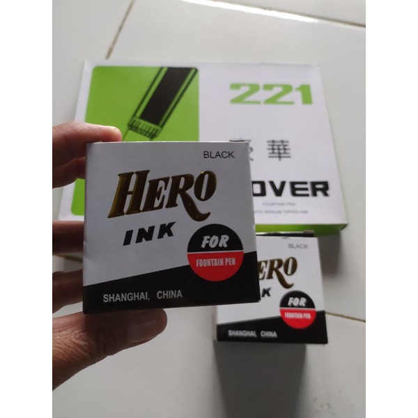 

Tinta HERO Tinta Pena Khot warna Hitam 50 ml Original Asli