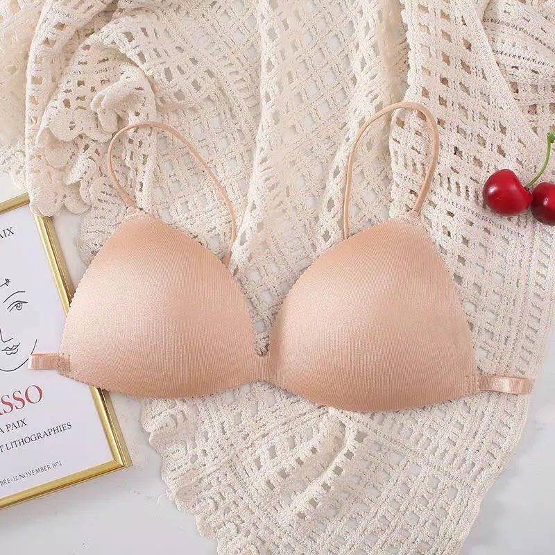 COD LAURA BRA SEAMLESS (simple bra seamless,medium push up level,bra rumahan,sexy bra,lingerie)
