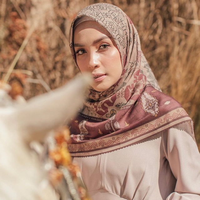 On booked Siap Kirim Sumba Scarf Maroon by Wearing Klamby