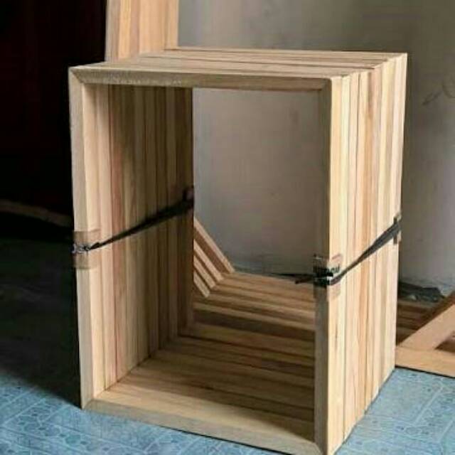 

Spanram lukis 30cm x 40 cm 1pack isi 25pcs