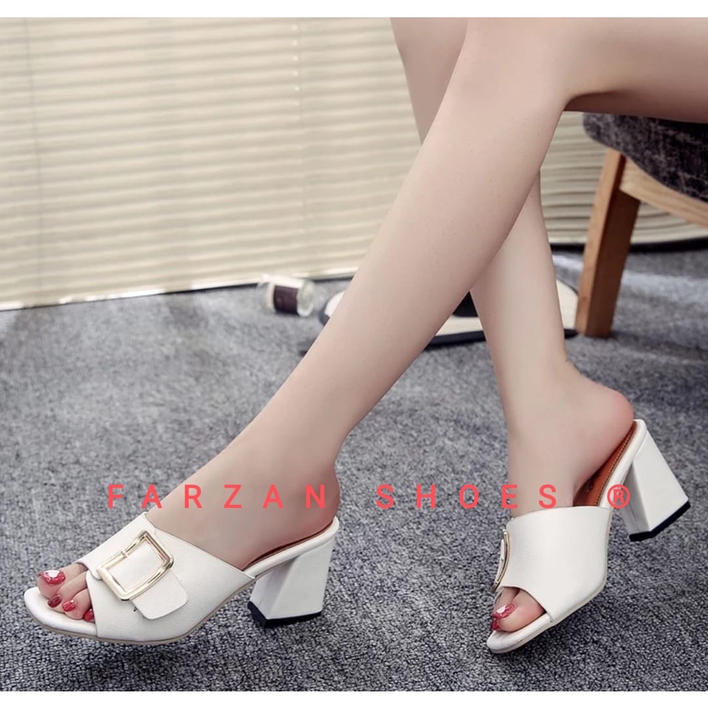 SANDAL WANITA GLOSSY HAK 7 CM HMK 101