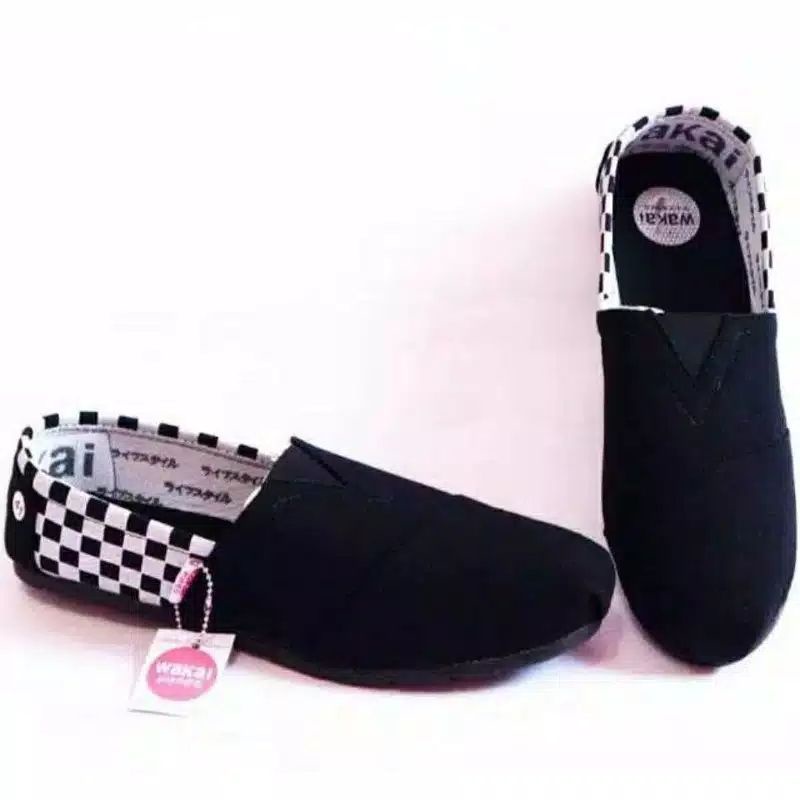 SEPATU PRIA CASUAL/SEPATU SLIP ON/SEPATU SANTAI