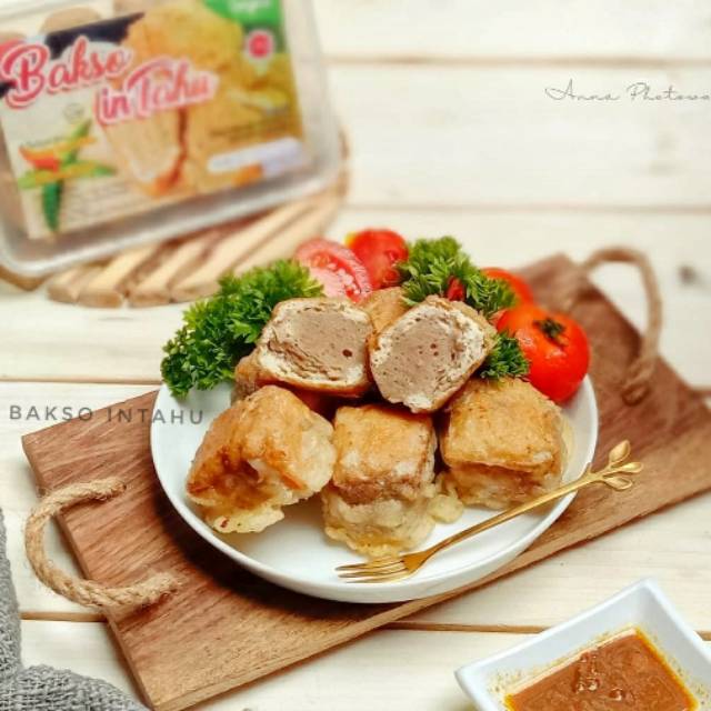 

Bakso tahu kualitas premium dengan isi daging sapi yg lezat. Cocok banget buat cemilan. Isi 8/box