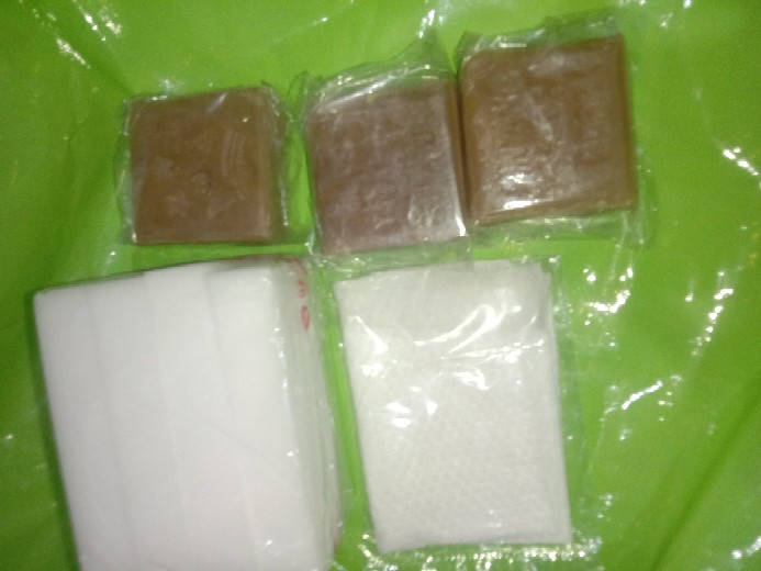 Sabun Cuci Coklat Ajaib Penghilang Noda Bandel / Sabun Cuci Bintang Mahkota ( 1 Batang)