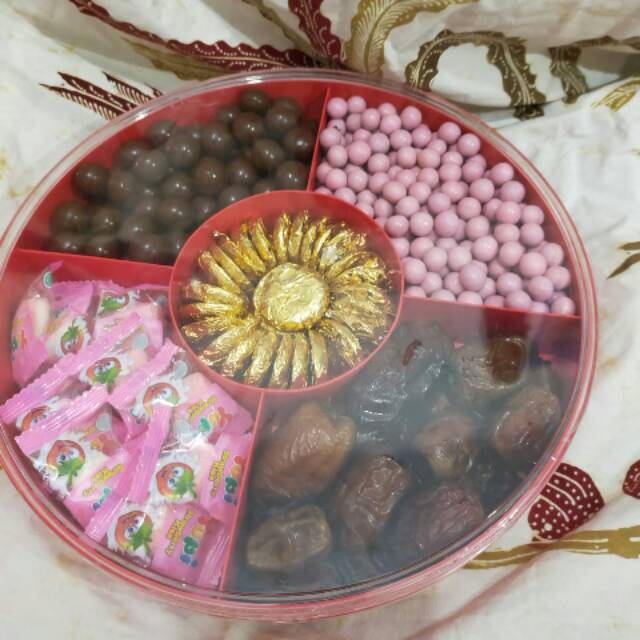 

Paket coklat kurma