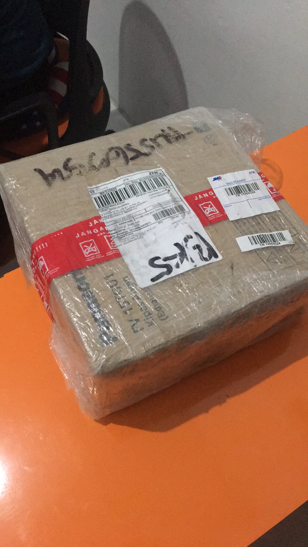 Panasonic Ceiling Exhaust Fan 6 Inch Putih 12 Watt Fv-15 Tgu