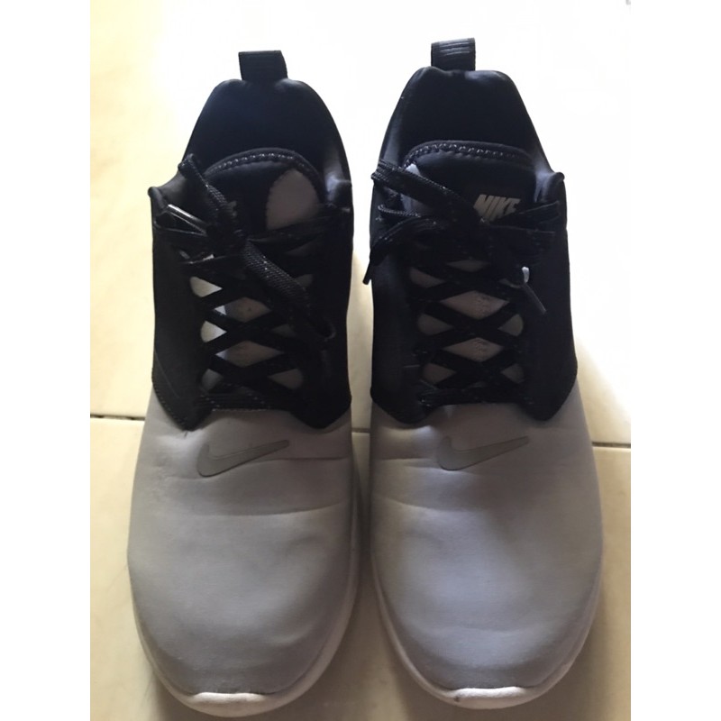 Sepatu nike lunar solo Jarang pakai