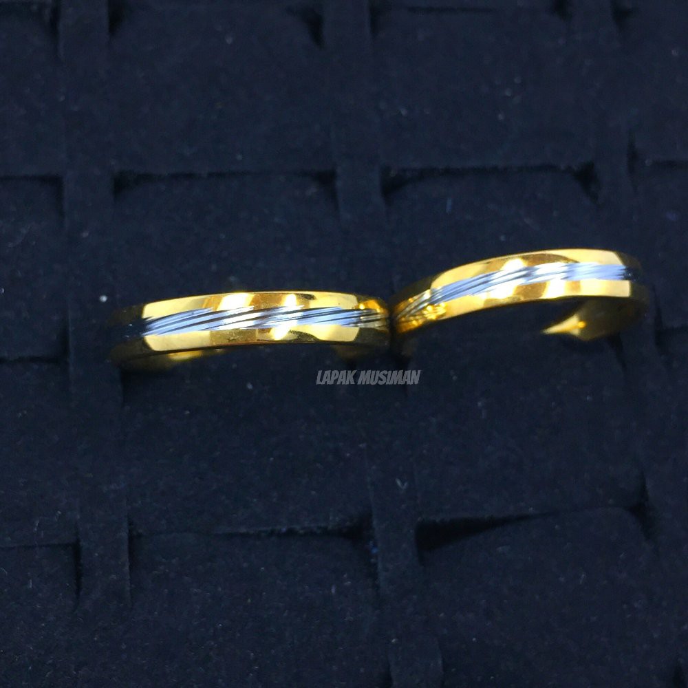 [Bayar di Tempat] Cincin Couple Pria Wanita Gold Kuning Emas Silver Slim Polos Titanium Stainless S