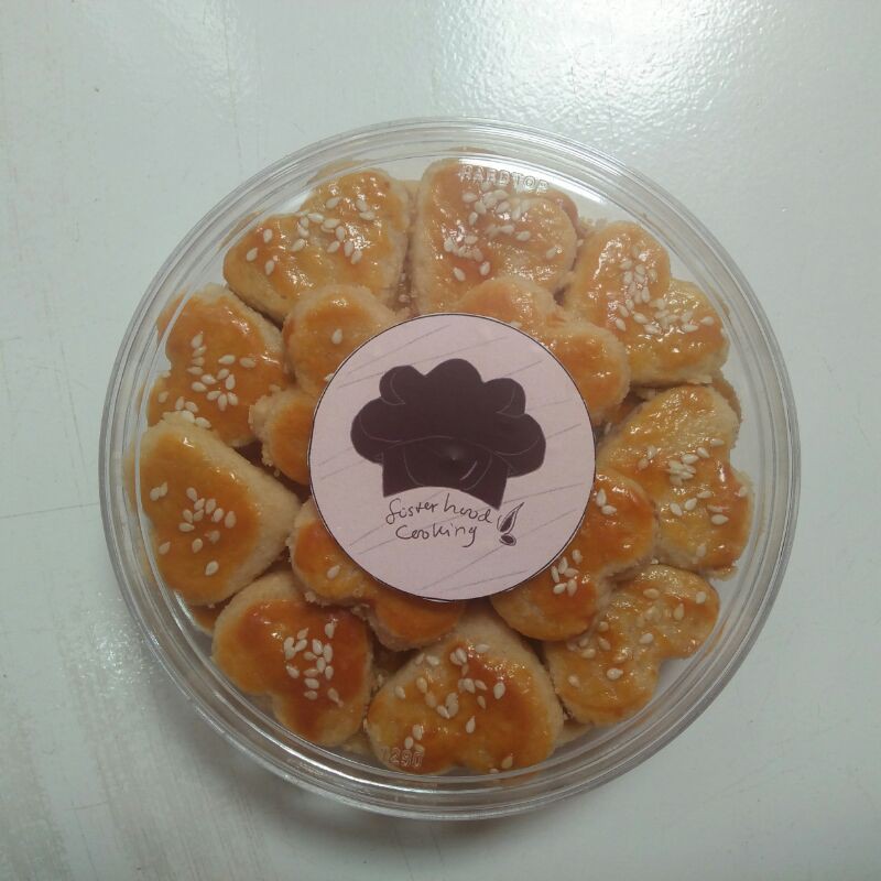 

KUE KACANG PREMIUM dari KACANG kupas pilihan dan WIJEN