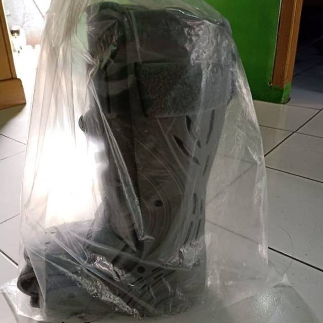 Sepatu patah tulang kaki air walker murah tulang retak