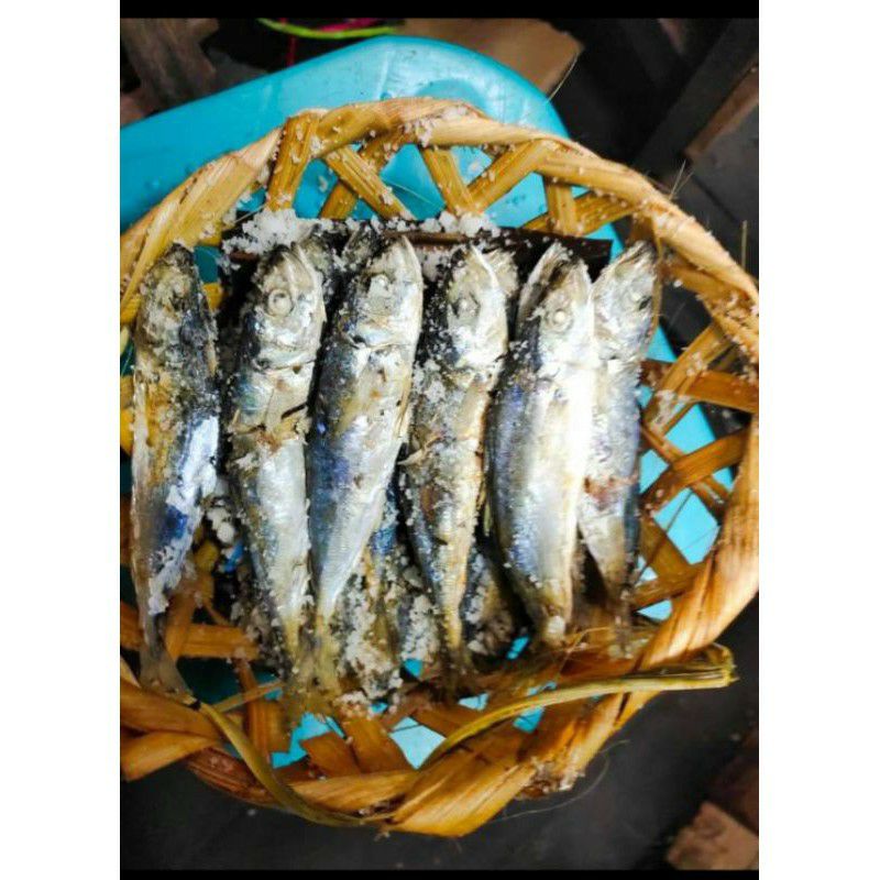 Ikan Asin Pindang Keranjang / Ikan Asin Pindang Kuantan Khas Banjarmasin / Ikan Asin Layang Rebus Keranjang