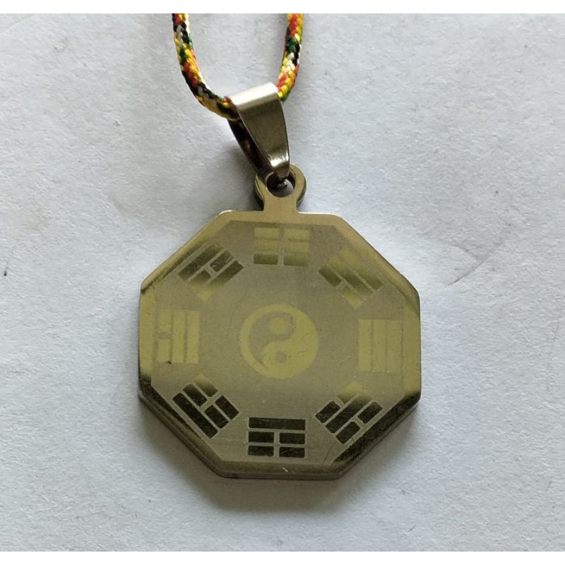 Liontin Pat Kwa baja