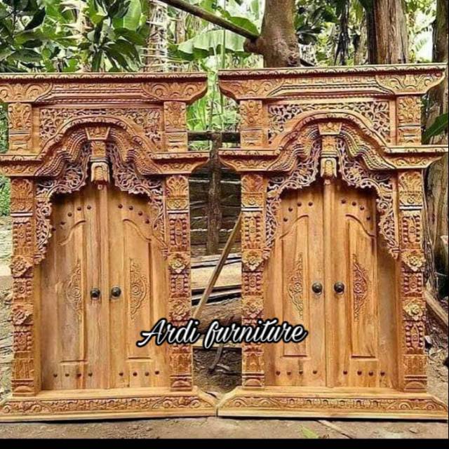 Jendela rumah gebyok jati ukir jepara