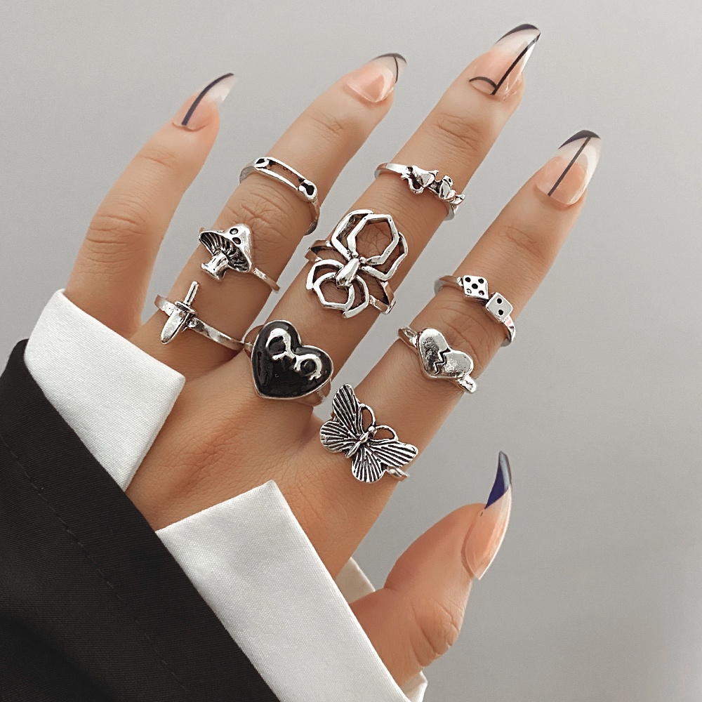 Set Cincin Desain Tengkorak Ular Butterfly Hati Warna Silver Gaya Vintage Punk Untuk Unisex