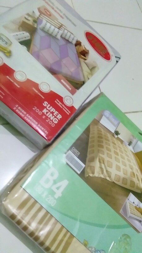 Hawaii Sprei 4 Bantal 180x200 Motif Palma Tropical Vicelli Starlet Alphabet - King 180 Sp B4 Hawai