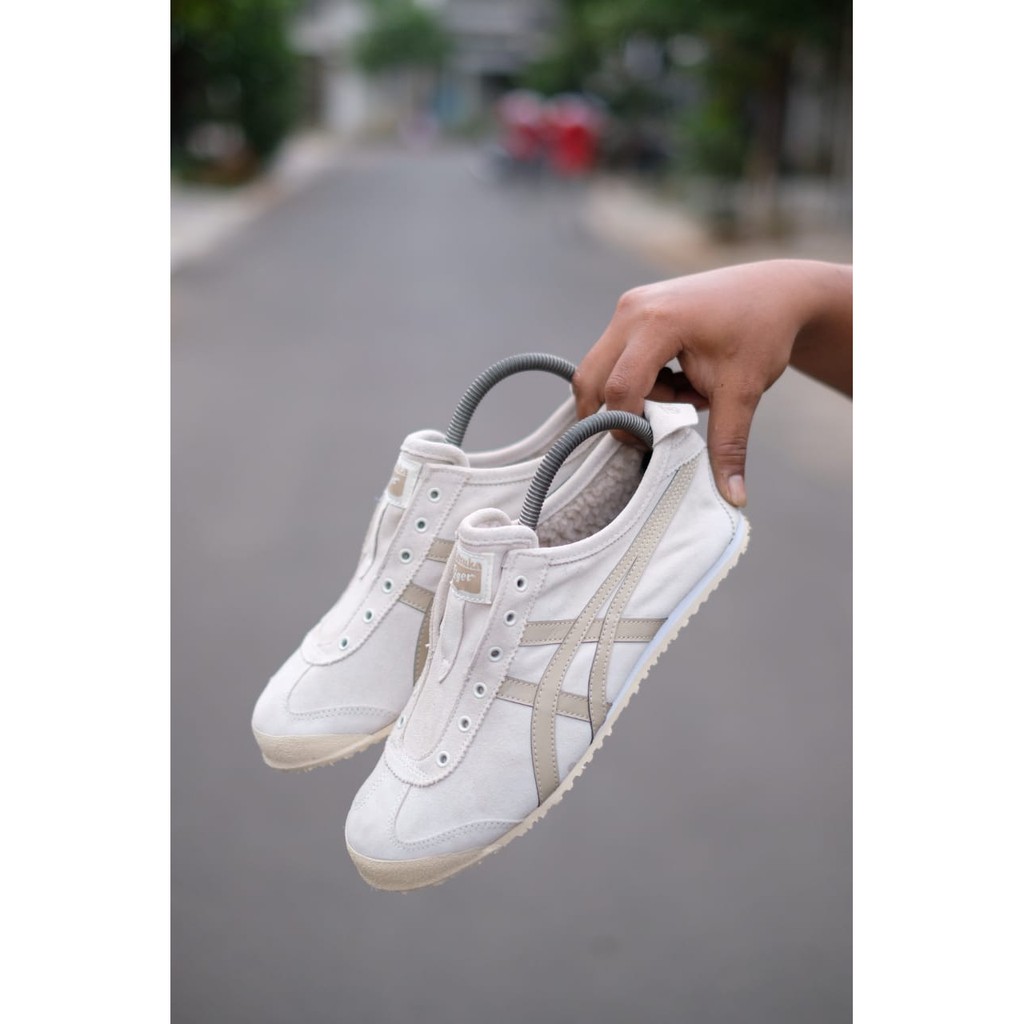 Sepatu Original Onitsuka Tiger Slip On Cream