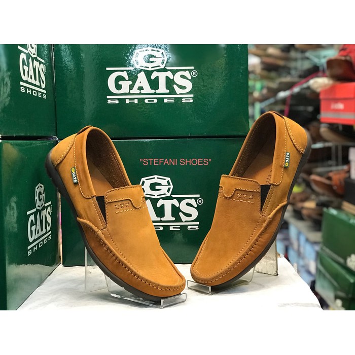 Y83E2 Sepatu Pria Casual Slip On  Suede Terlaris   Sepatu Pria Slip On Gats Model Baru Paling Murah