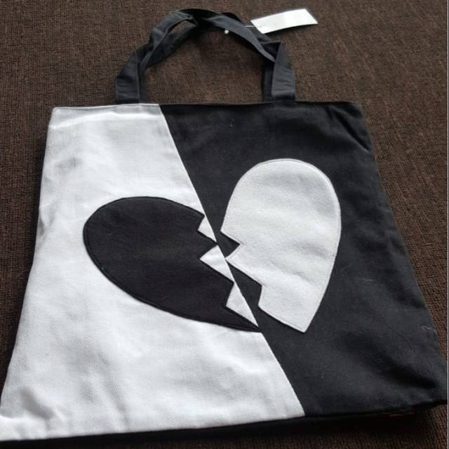 

HEART BREAK CANVAS FLANEL BAG