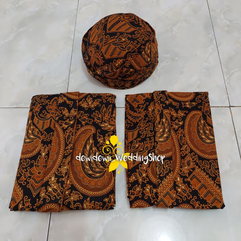 Set Jarik Cewek Cowok + Blangkon, Motif Semen Romo