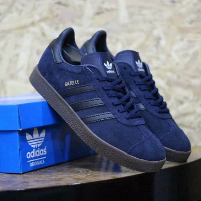 Adidas Gazelle Navy Obsidian Gum (BNIB)