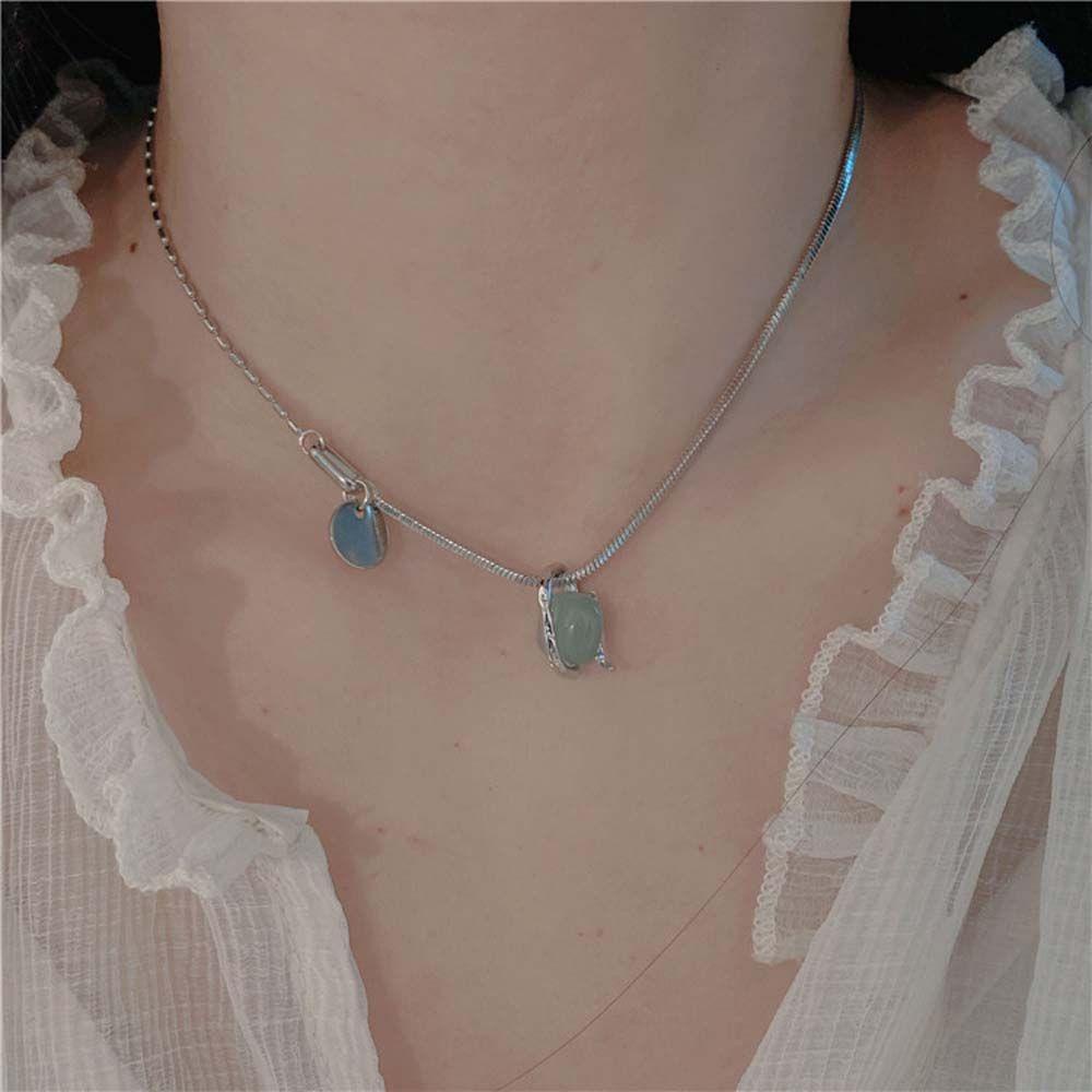 Mxbeauty Wanita Splicing Kalung Elegan Choker Giok Liontin Gaya Etnik Bahan Titanium Steel Tulang Ular Rantai Klavikula Chain