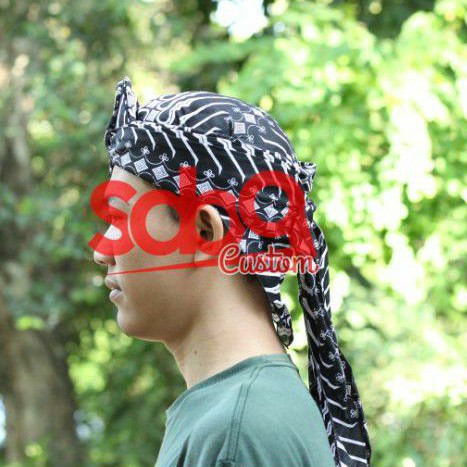 Blangkon Sunda Motif Batik Liris - Iket Totopong Iket Sunda Hitam Puti