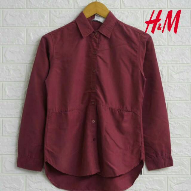 H&M Kemeja Maroon kantong