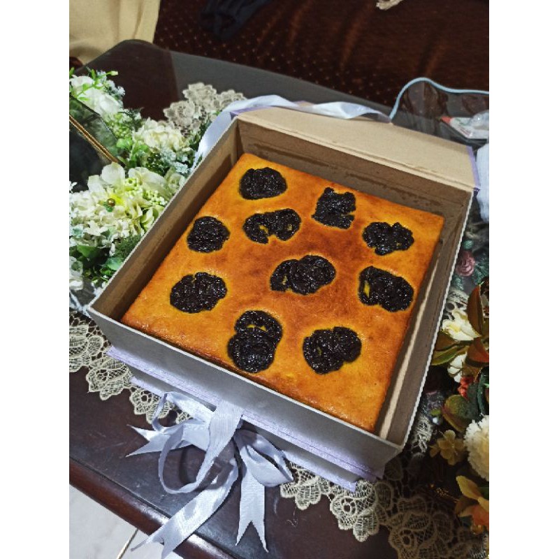 

LAPIS LEGIT KUE BASAH CAKE ENAK PREMIUM BUTTER HOMEMADE ORIGINAL ALMOND PRUNE COKLAT