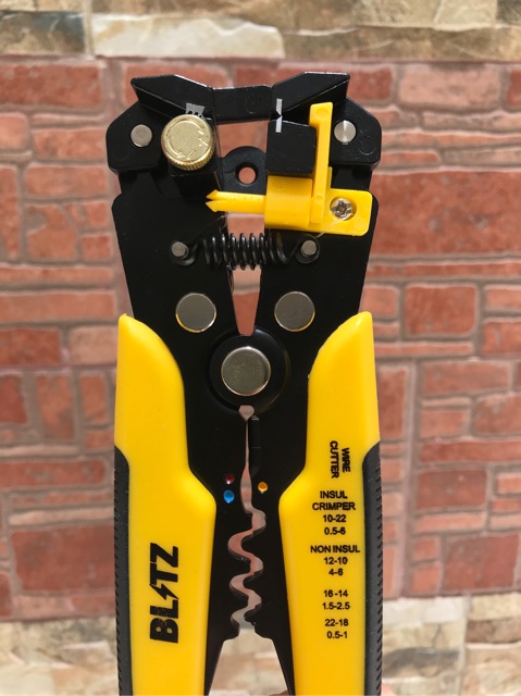 Tang Kupas Potong Kabel 8in BLITZ 25920 / Krimping Tool / Automatic Wire Stripper Crimper Cutter 8