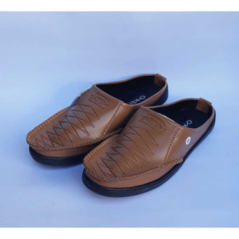 Sepatu Sandal Selop Pria Murah Trendy - coklat