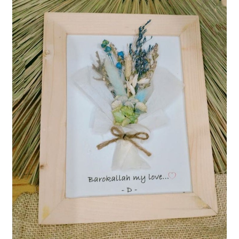 Flower in frame 6R (15x20 cm)