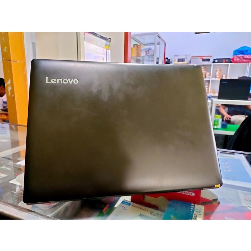 Lenovo ideapad 330 slim kencang ssd sudah ram 4 mulus