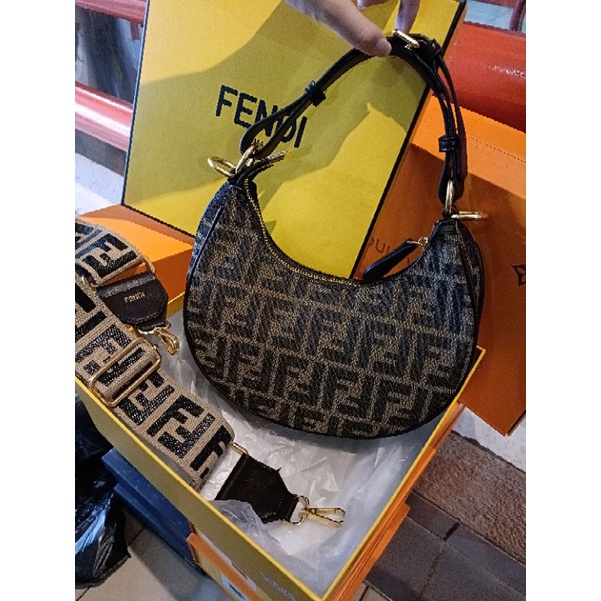 tas fashion import Fendi graphy hobo bag free box