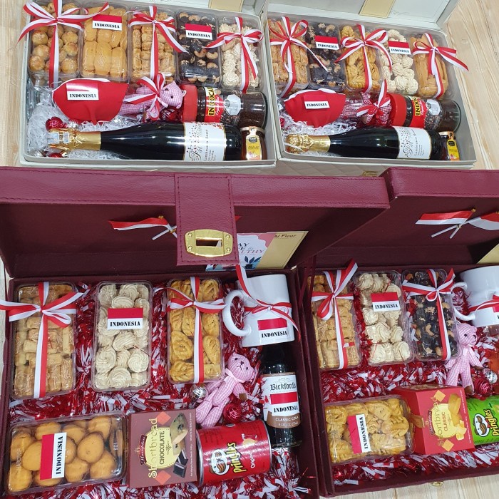 

Box paket hampers hut ri 17 agustus independence day