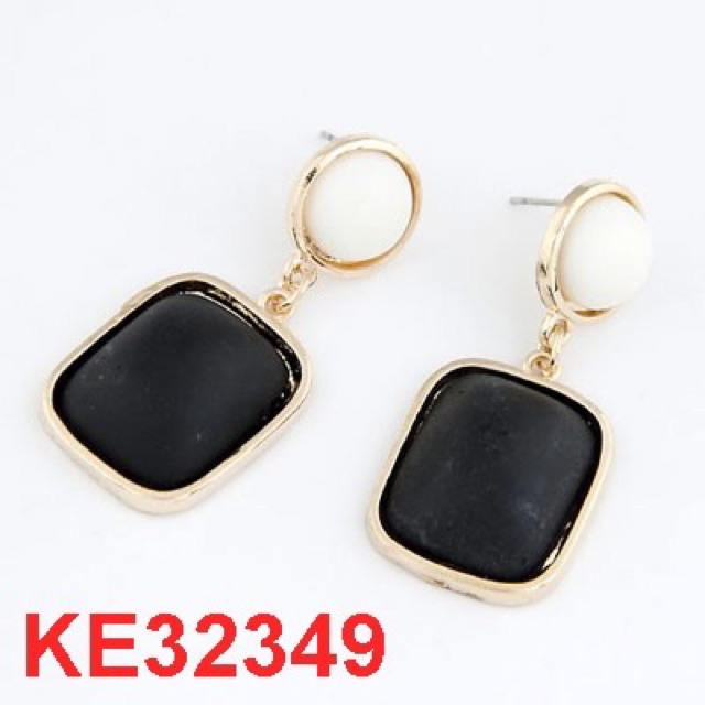 Anting batu hitam korea