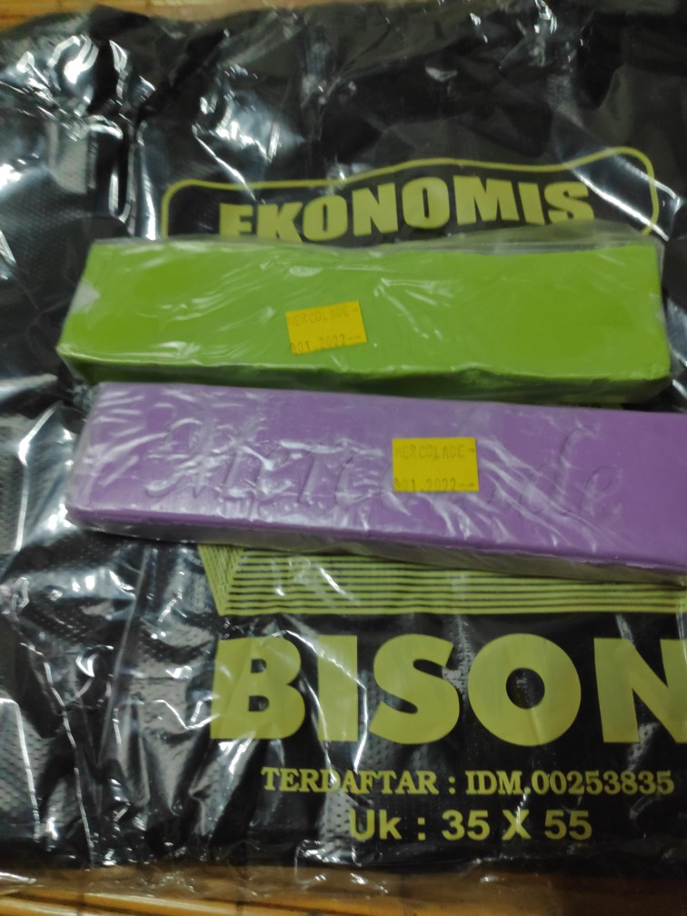 Kantong Plastik Kresek Ekonomis Hitam Embos 35 X 50 Cm Isi 50lembr