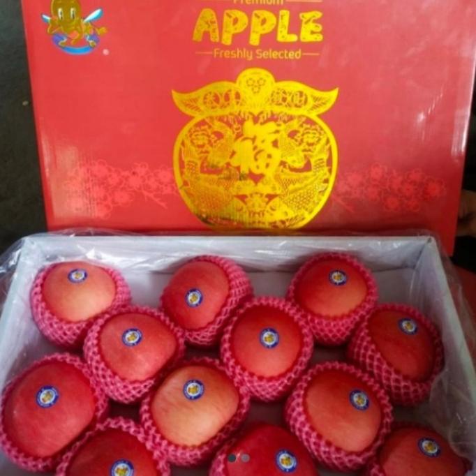 

HAMPERRS IMLEK BUAH APEL PUJI GIFT BOX ISI 12 PCS DSG54546WE