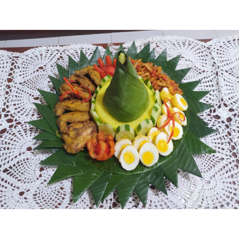 Nasi tumpeng