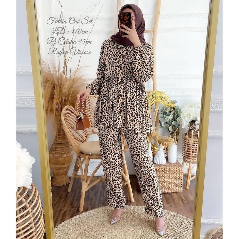 OMYRA ONE SET / KINAN LULU ESPANA LIVIA TARINA AVORA MADIA NACO ELINA ONE SET RAYON TIE DYE-Fathin LD 110