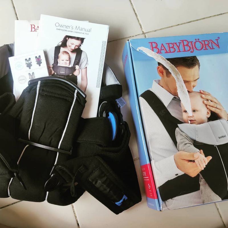 Baby bjorn Carrier preloved
