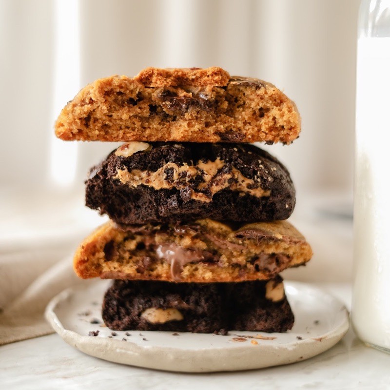 

Giant Cookies (Mix semua rasa) | Soft Cookies | Cemilan | Snack | Dessert | Birthday Gift | Cokelat | Coklat