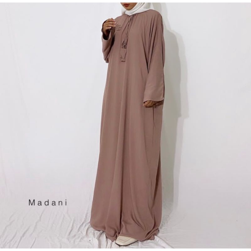 daily abaya madani thelabel