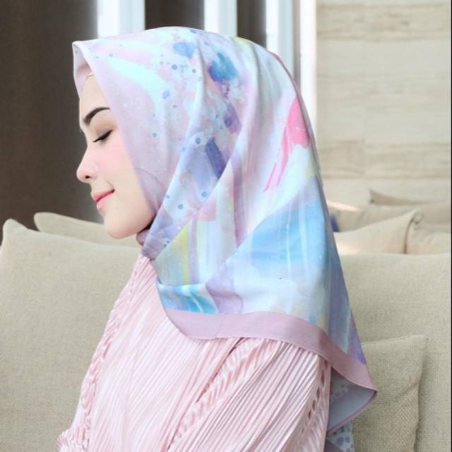 Binar Scarf Vanilla Hijab
