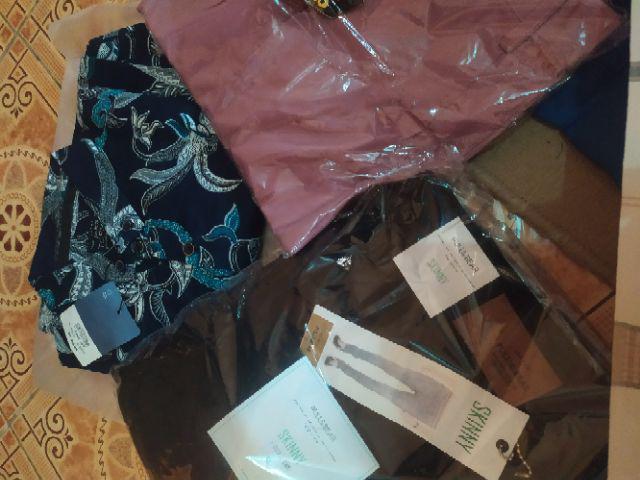 Credomenstore 7752 Kemeja Batik Pria Lengan Panjang Navy Floral