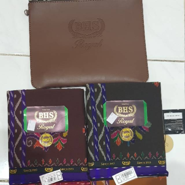 Sarung bhs royal motif mst