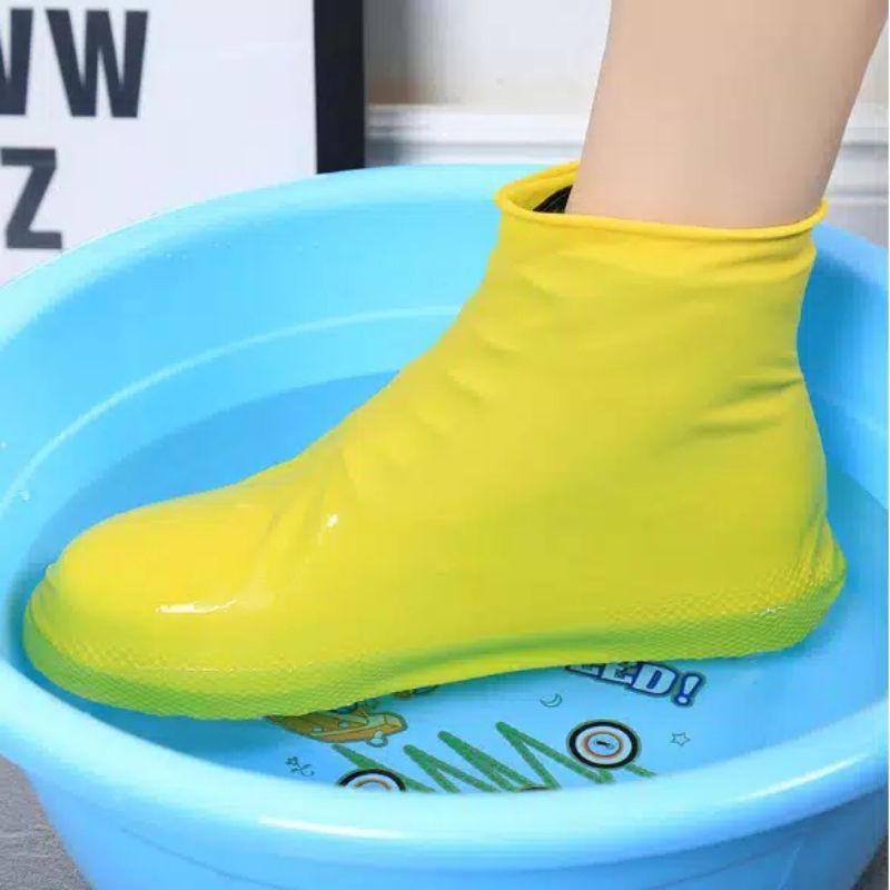 Cover Shoes Cover Sepatu Anti Air Hujan Waterproof Pelindung Sepatu